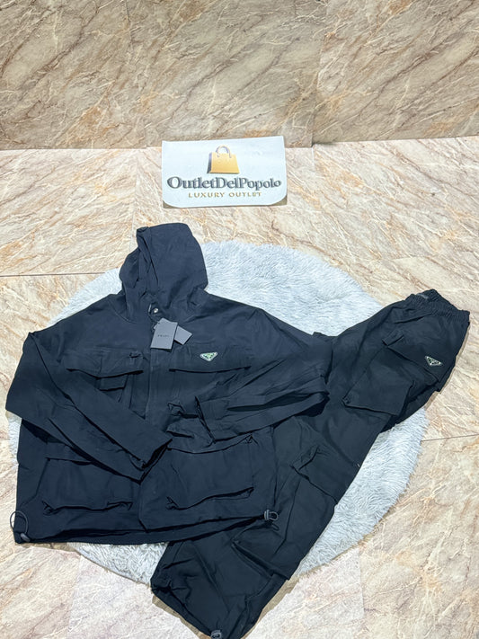 Completo Prada Nero Big Over Size