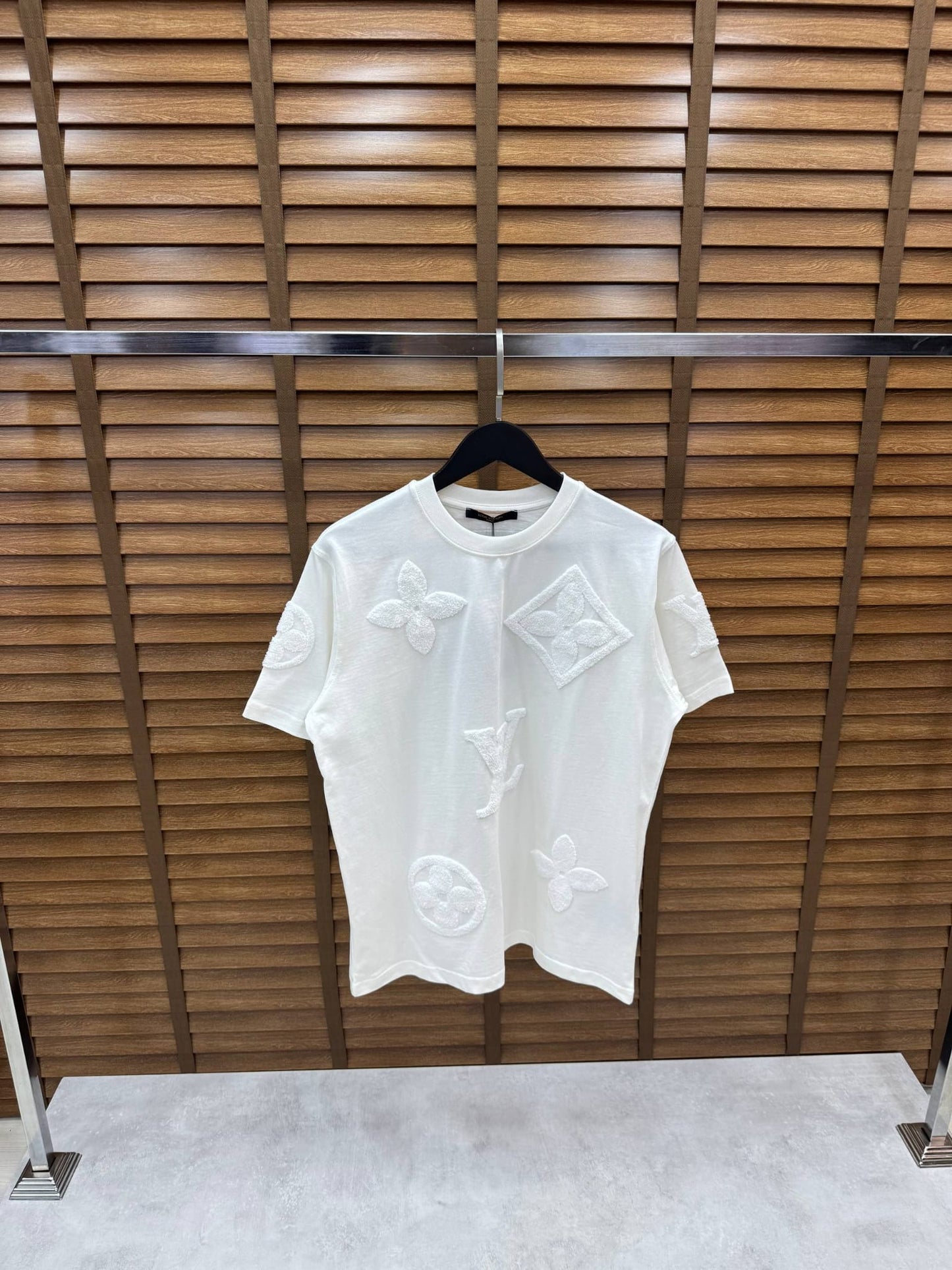 T Shirt LV 3D