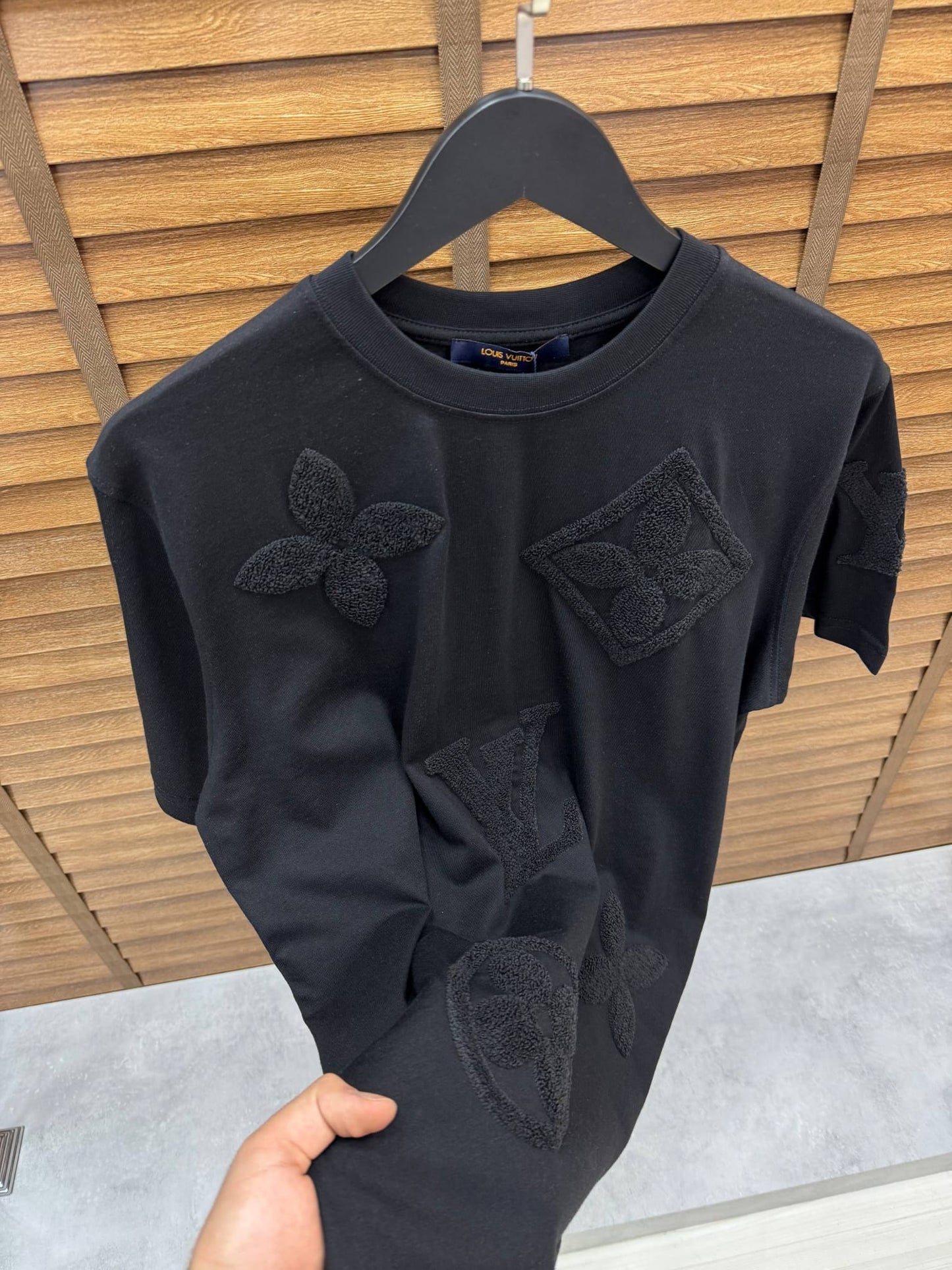 T Shirt LV 3D