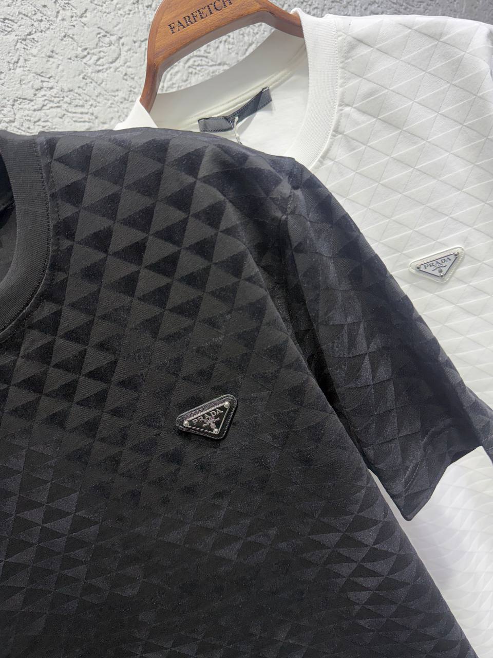 T Shirt Prada 3D