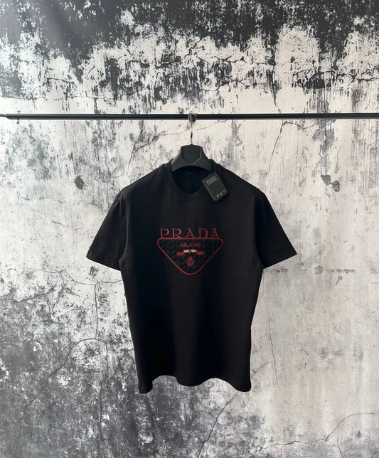 T-SHIRT PRADA