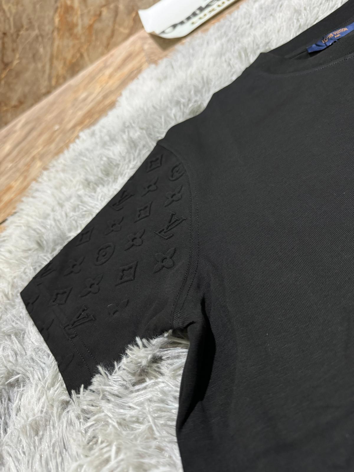 T-Shirt Lv Rialzata con manica monogram