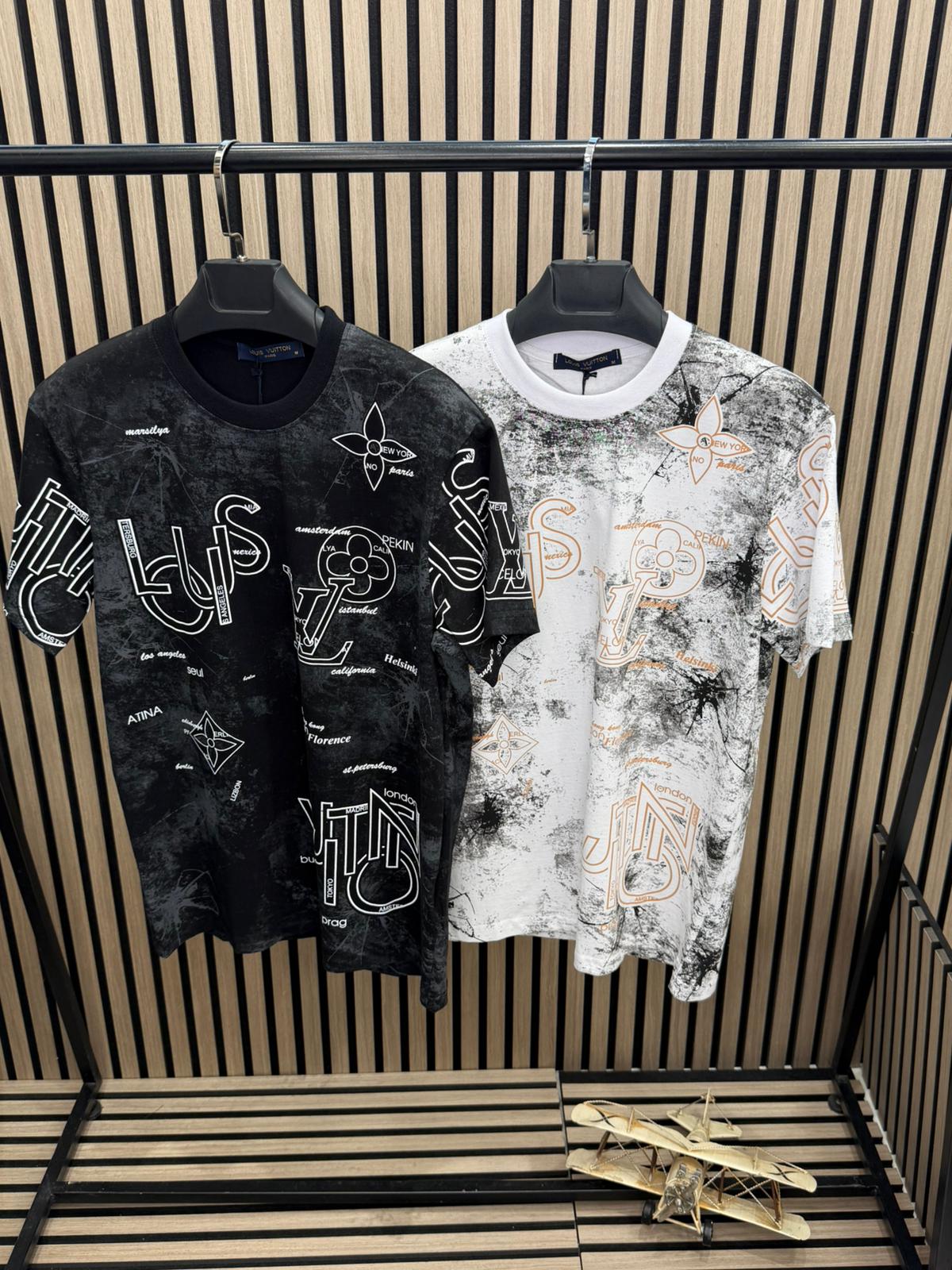 LV T Shirt Spray Gold
