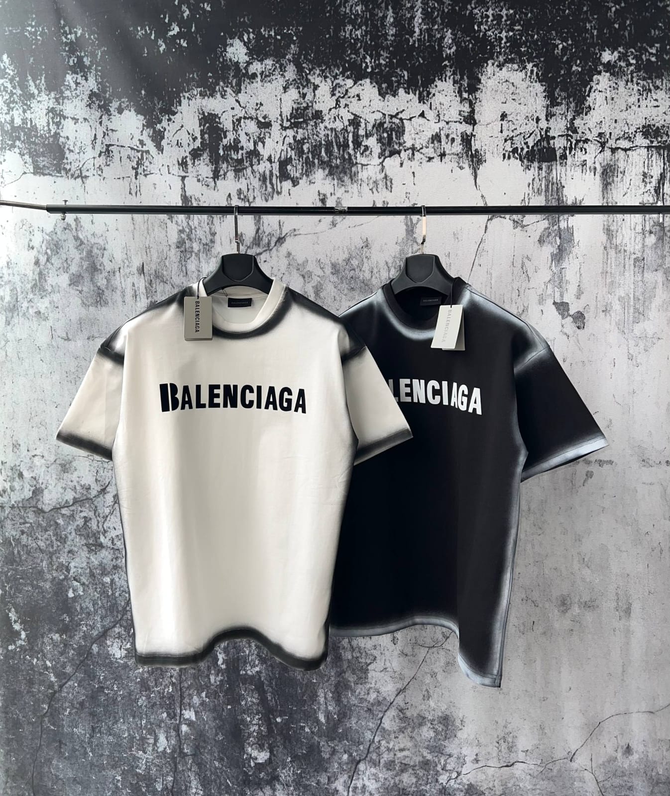 T-Shirt Balenciaga Hold