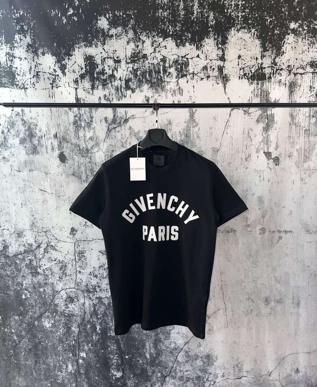 T- SHIRT Givenchy