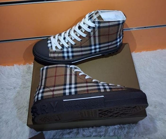 Burberry Scarpa Monogram Alta